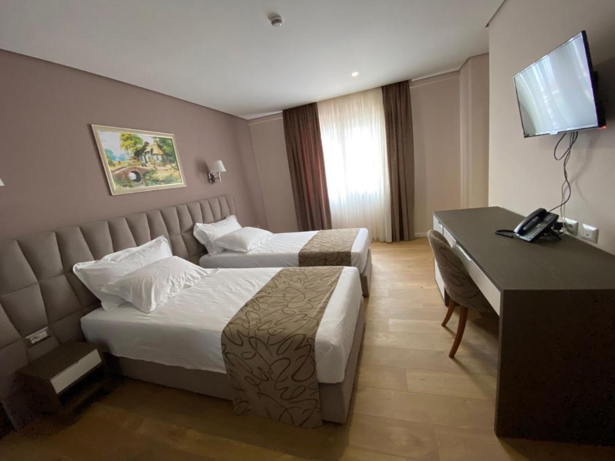 Doanesia Premium Hotel & Spa Tiranë Eksteriør bilde
