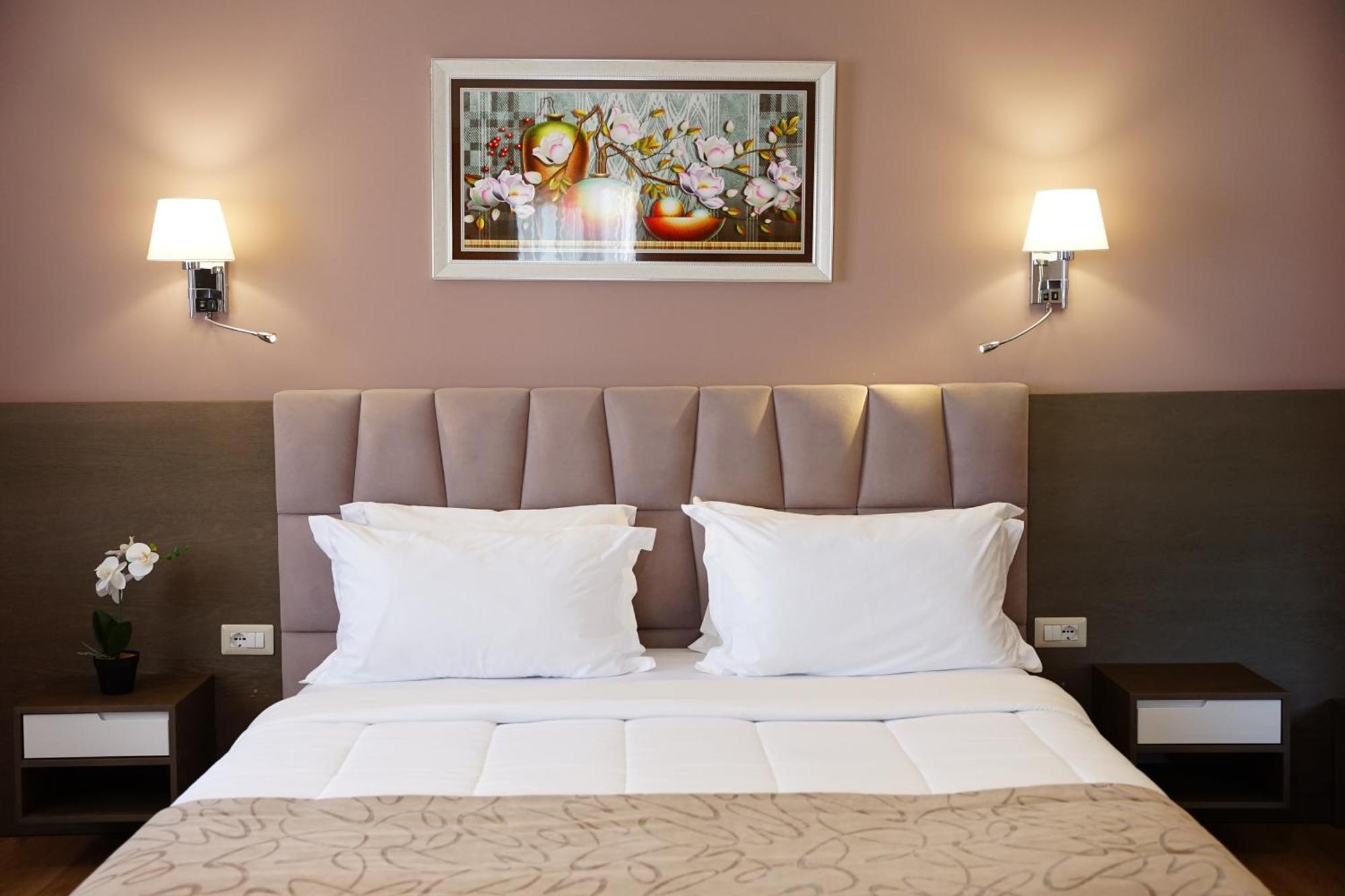 Doanesia Premium Hotel & Spa Tiranë Eksteriør bilde