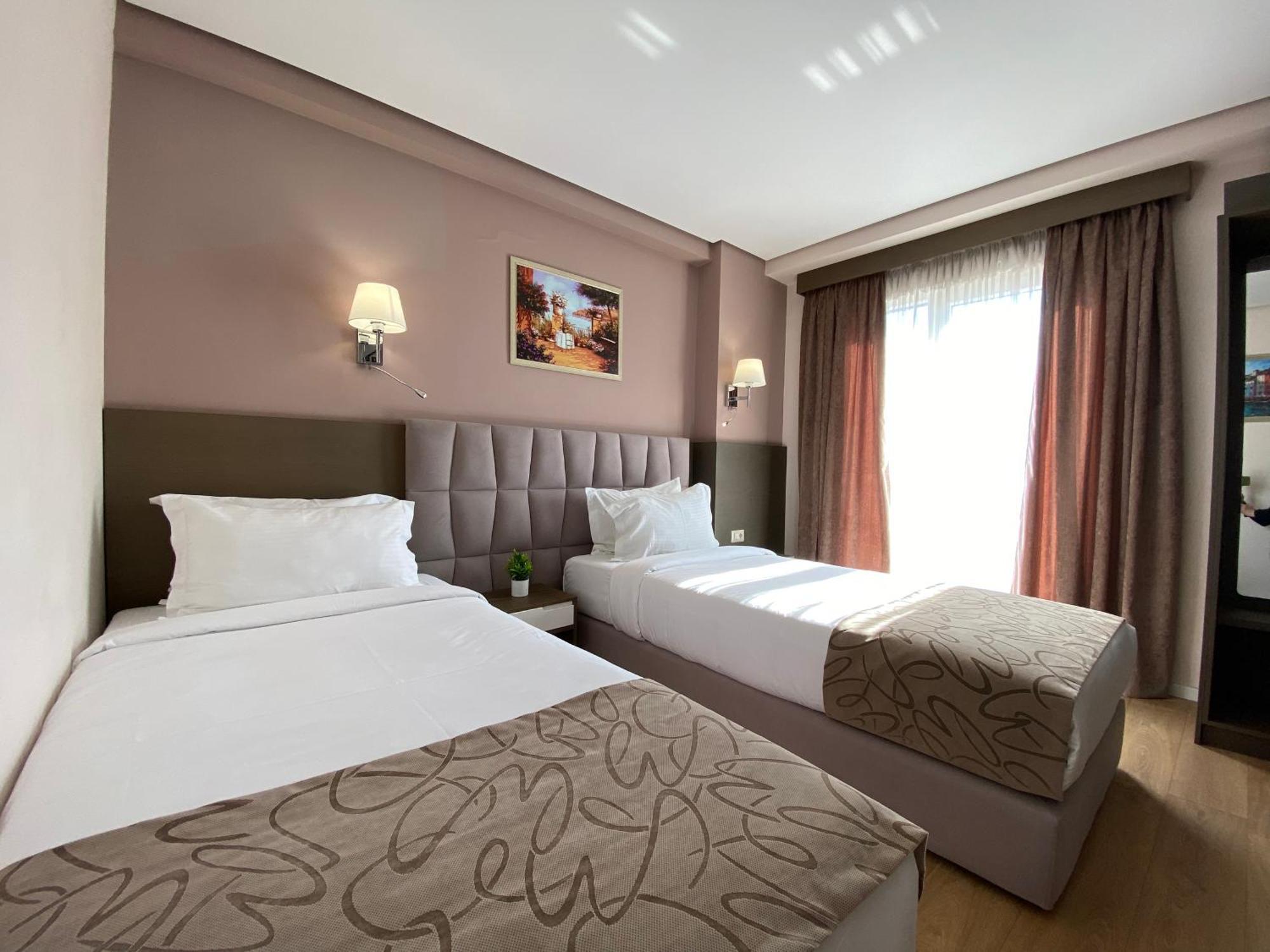 Doanesia Premium Hotel & Spa Tiranë Eksteriør bilde