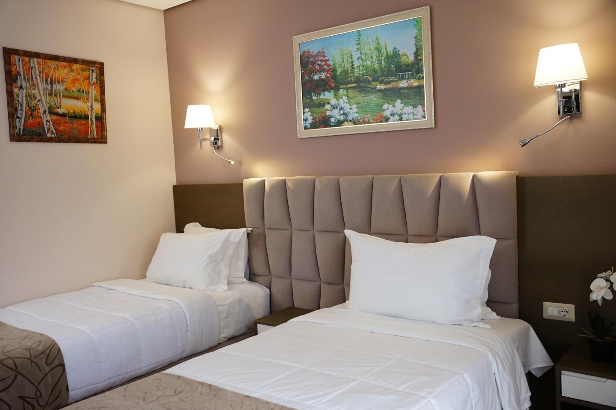 Doanesia Premium Hotel & Spa Tiranë Eksteriør bilde