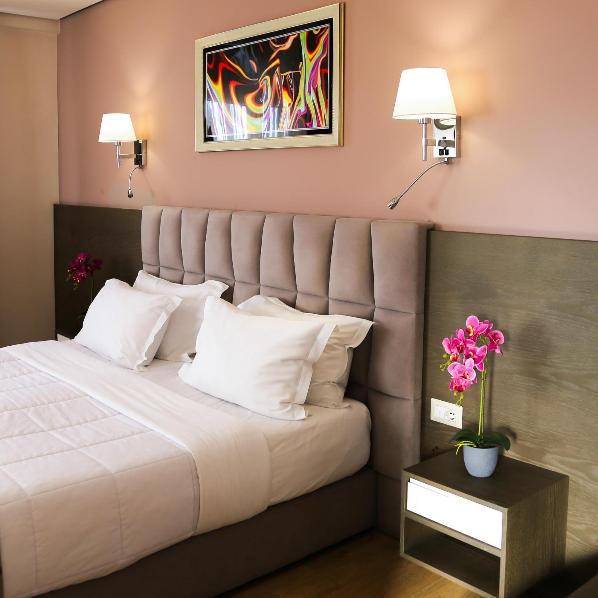 Doanesia Premium Hotel & Spa Tiranë Eksteriør bilde